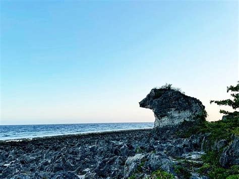 老鼠岩|特搜小琉球7大景點！藍天白雲、觀海踏浪、絕美夕陽。